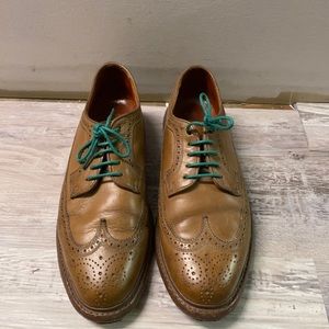 Florsheim Duckie Brown Long Wings Size 9